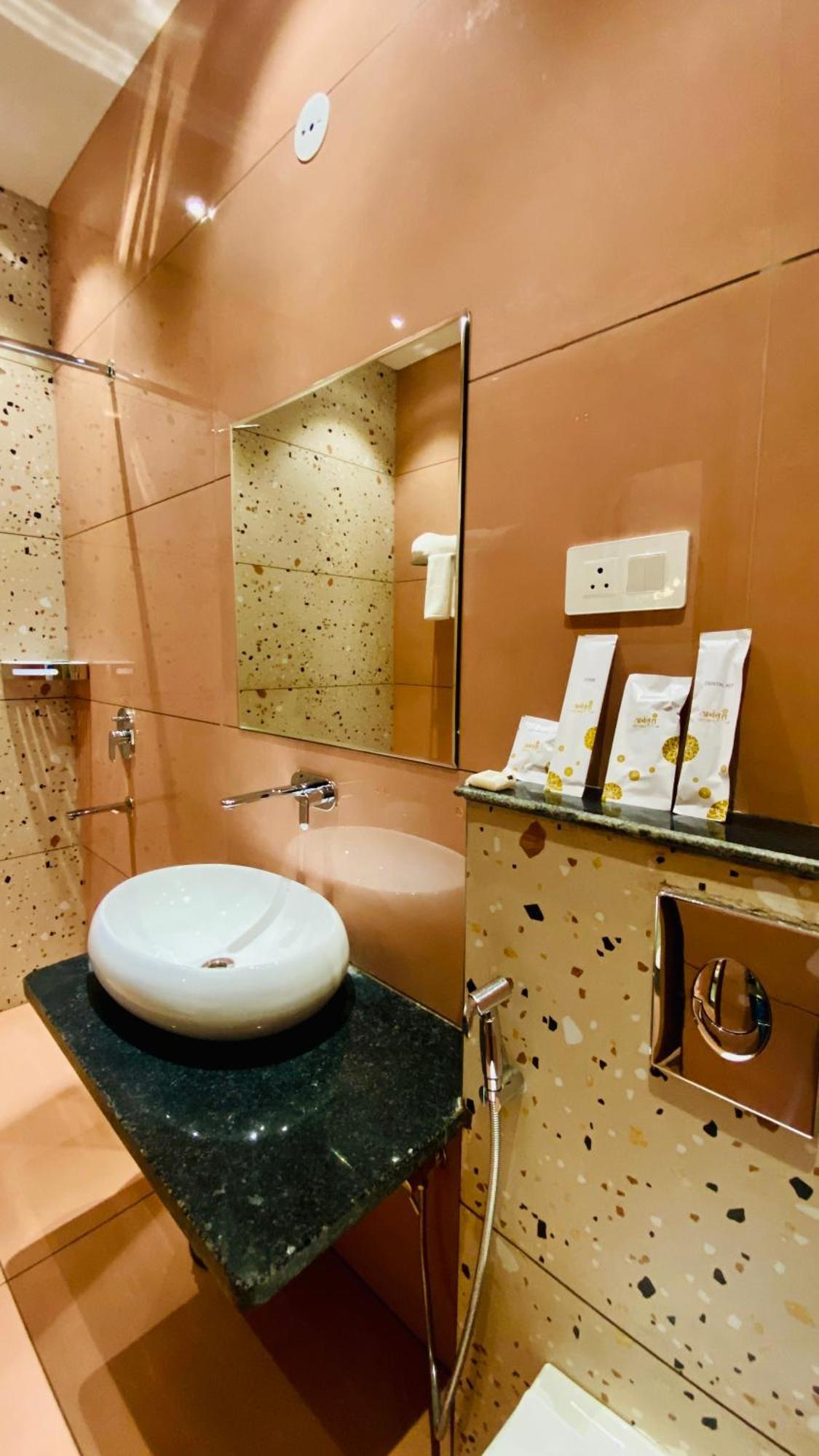 Anantara Club And Resort, Ujjain Kamer foto